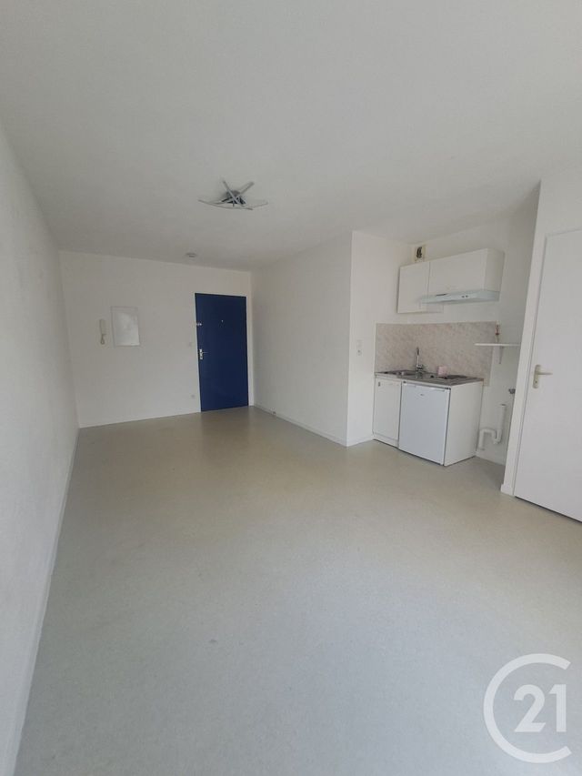 Appartement Studio à louer - 1 pièce - 24.0 m2 - 89 - BOURGOGNE - Century 21 Martinot Immobilier