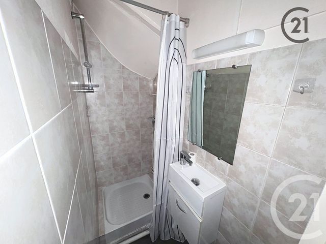 Appartement Studio à vendre - 1 pièce - 21.98 m2 - AUXERRE - 89 - BOURGOGNE - Century 21 Martinot Immobilier