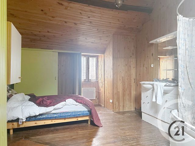 Appartement F2 à vendre - 4 pièces - 72.32 m2 - AUXERRE - 89 - BOURGOGNE - Century 21 Martinot Immobilier