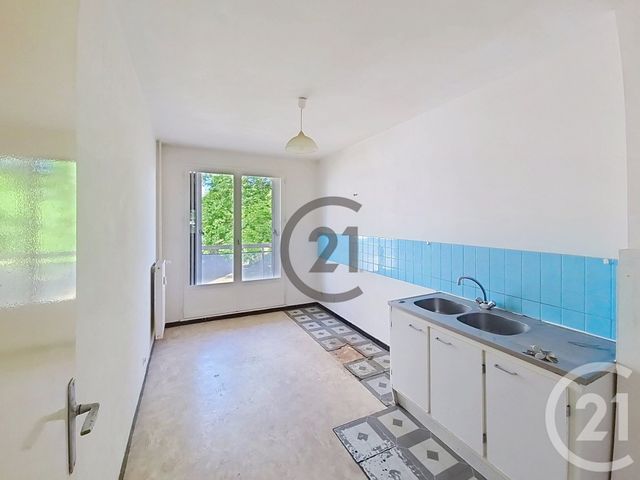 Appartement F2 à vendre - 2 pièces - 52.0 m2 - MIGENNES - 89 - BOURGOGNE - Century 21 Martinot Immobilier