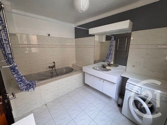 Appartement F2 à vendre - 2 pièces - 46.51 m2 - TOUCY - 89 - BOURGOGNE - Century 21 Martinot Immobilier