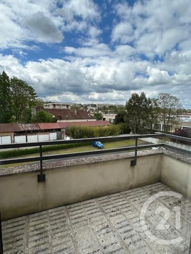 Appartement T2 à louer - 2 pièces - 39.0 m2 - AUXERRE - 89 - BOURGOGNE - Century 21 Martinot Immobilier