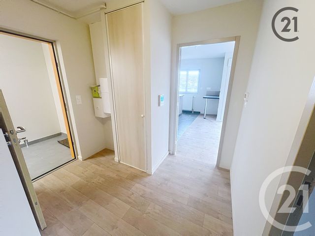 Appartement F3 à vendre - 3 pièces - 60.89 m2 - AUXERRE - 89 - BOURGOGNE - Century 21 Martinot Immobilier