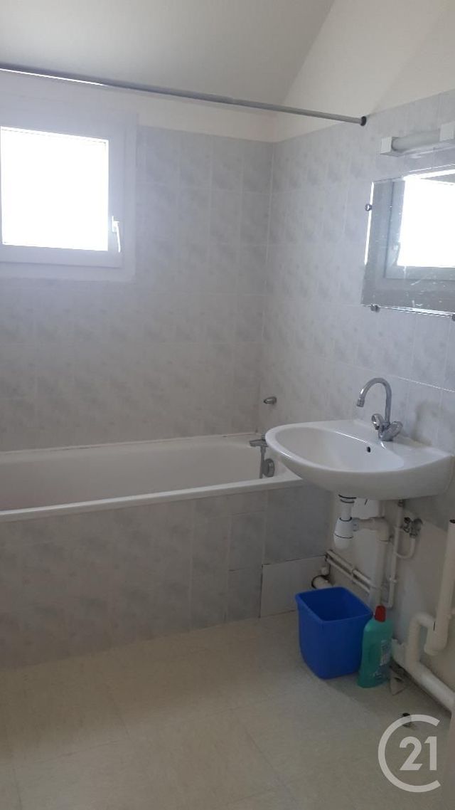 Appartement F2 à louer - 2 pièces - 49.26 m2 - AUXERRE - 89 - BOURGOGNE - Century 21 Martinot Immobilier