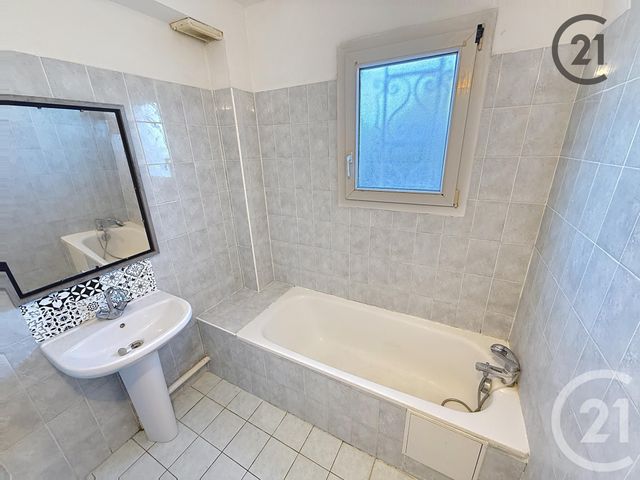 maison à vendre - 6 pièces - 111.79 m2 - CHEMILLY SUR YONNE - 89 - BOURGOGNE - Century 21 Martinot Immobilier