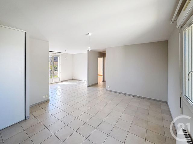 Appartement F3 à vendre - 3 pièces - 66.0 m2 - AUXERRE - 89 - BOURGOGNE - Century 21 Martinot Immobilier