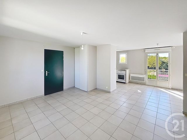 Appartement F3 à vendre - 3 pièces - 66.0 m2 - AUXERRE - 89 - BOURGOGNE - Century 21 Martinot Immobilier