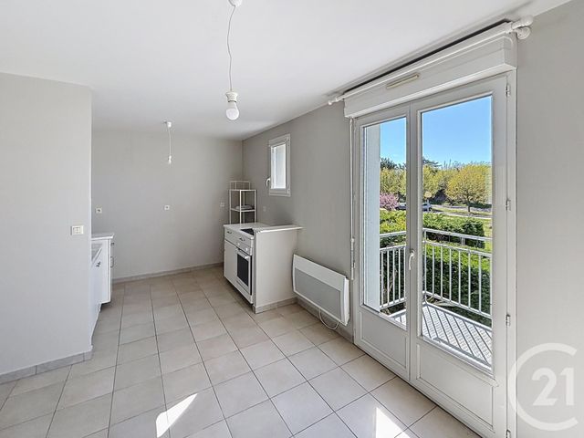 Appartement F3 à vendre - 3 pièces - 66.0 m2 - AUXERRE - 89 - BOURGOGNE - Century 21 Martinot Immobilier