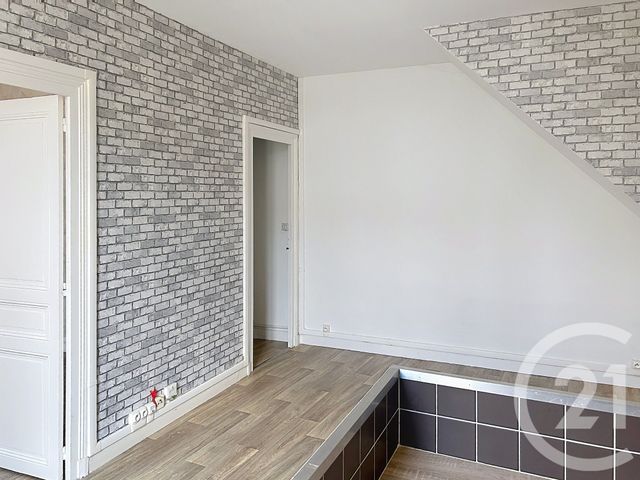 Appartement F2 à vendre - 2 pièces - 34.56 m2 - AUXERRE - 89 - BOURGOGNE - Century 21 Martinot Immobilier