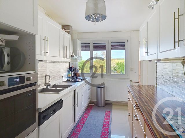 Appartement F5 à vendre - 5 pièces - 86.67 m2 - AUXERRE - 89 - BOURGOGNE - Century 21 Martinot Immobilier