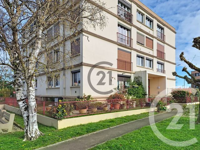 Appartement F5 à vendre - 5 pièces - 86.67 m2 - AUXERRE - 89 - BOURGOGNE - Century 21 Martinot Immobilier