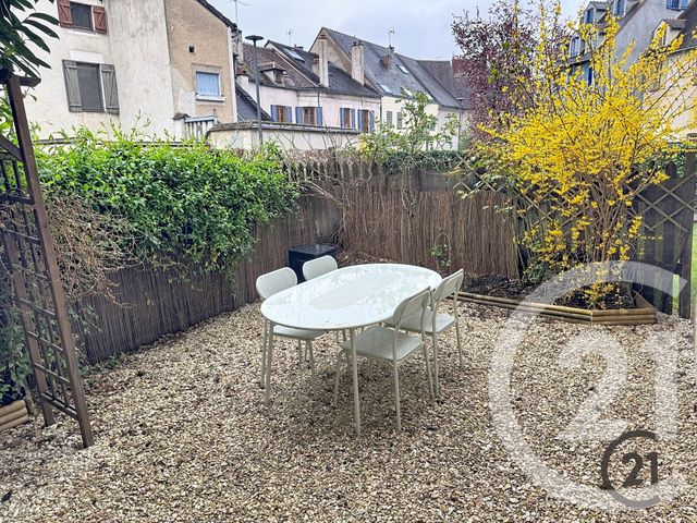 Appartement F3 à vendre - 3 pièces - 46.48 m2 - AUXERRE - 89 - BOURGOGNE - Century 21 Martinot Immobilier