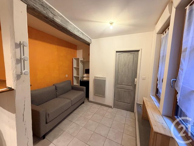 Appartement Studio à louer - 1 pièce - 17.08 m2 - AUXERRE - 89 - BOURGOGNE - Century 21 Martinot Immobilier