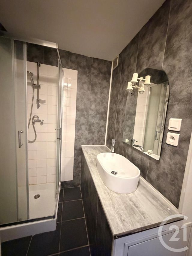 Appartement Studio à louer - 1 pièce - 17.08 m2 - AUXERRE - 89 - BOURGOGNE - Century 21 Martinot Immobilier