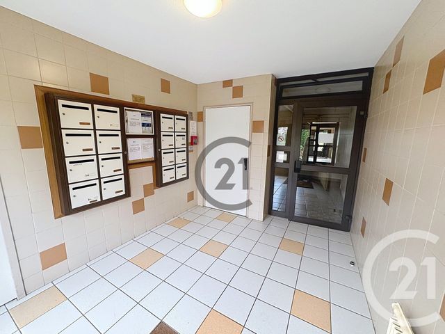 Appartement F3 à vendre - 3 pièces - 87.89 m2 - 89 - BOURGOGNE - Century 21 Martinot Immobilier