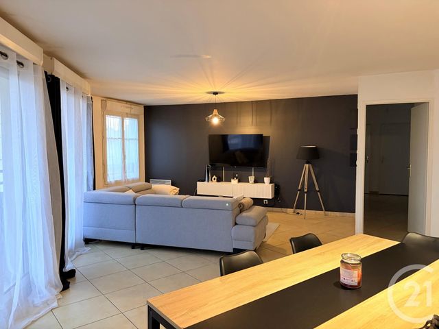 Appartement F3 à louer - 3 pièces - 88.0 m2 - AUXERRE - 89 - BOURGOGNE - Century 21 Martinot Immobilier