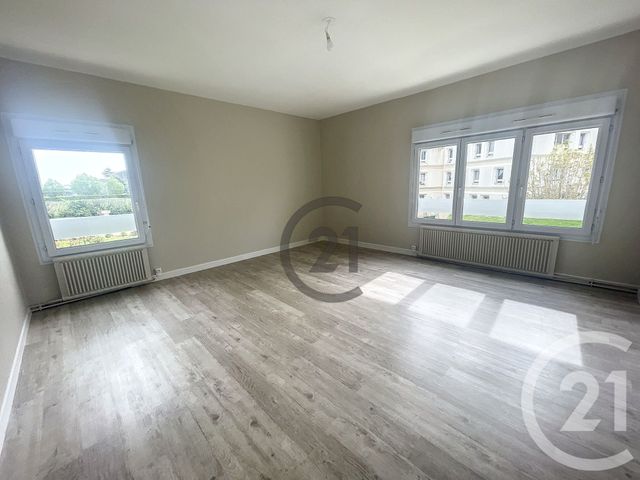 Appartement F3 à vendre - 3 pièces - 70.26 m2 - AUXERRE - 89 - BOURGOGNE - Century 21 Martinot Immobilier