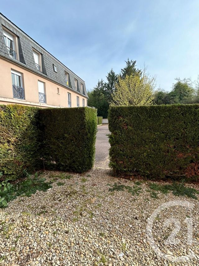 Appartement Studio à louer - 1 pièce - 19.55 m2 - AUXERRE - 89 - BOURGOGNE - Century 21 Martinot Immobilier