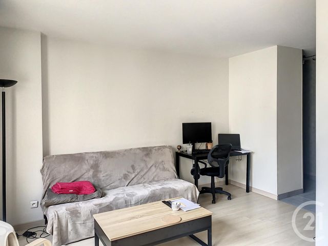 Appartement F2 à louer - 2 pièces - 45.0 m2 - AUXERRE - 89 - BOURGOGNE - Century 21 Martinot Immobilier
