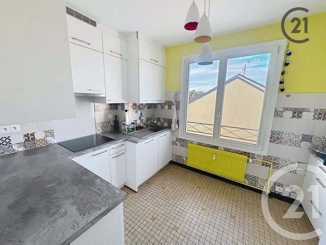 Appartement F3 à vendre - 3 pièces - 65.34 m2 - AUXERRE - 89 - BOURGOGNE - Century 21 Martinot Immobilier