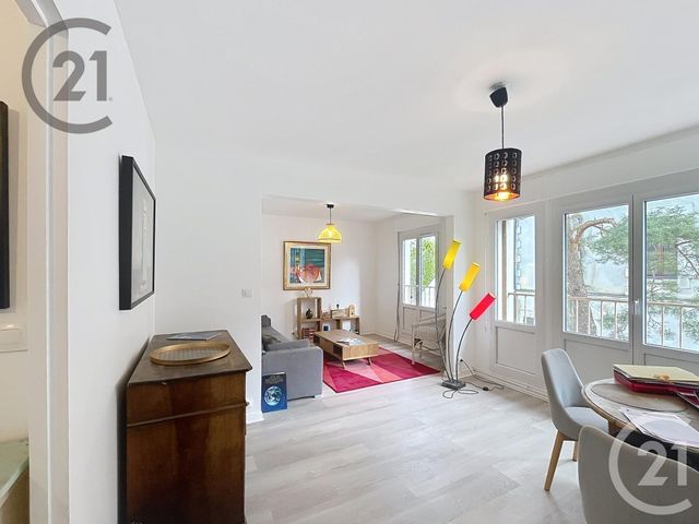Appartement F3 à vendre - 4 pièces - 70.22 m2 - AUXERRE - 89 - BOURGOGNE - Century 21 Martinot Immobilier