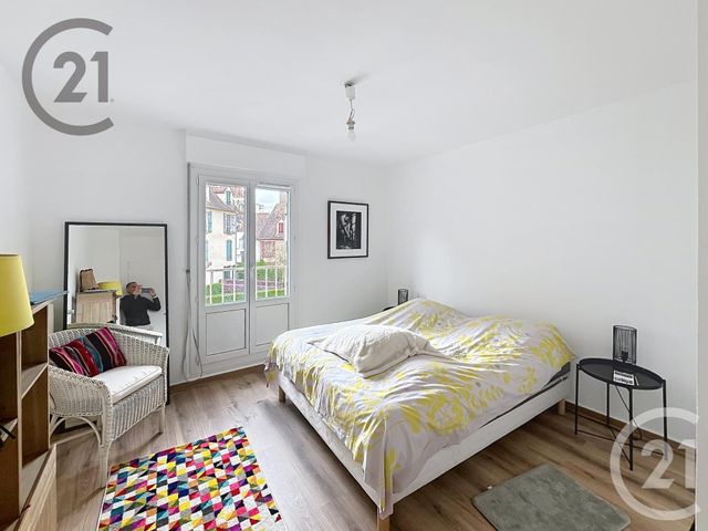 Appartement F3 à vendre - 4 pièces - 70.22 m2 - AUXERRE - 89 - BOURGOGNE - Century 21 Martinot Immobilier