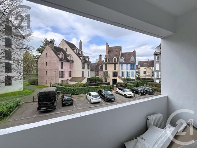 Appartement F3 à vendre - 4 pièces - 70.22 m2 - AUXERRE - 89 - BOURGOGNE - Century 21 Martinot Immobilier