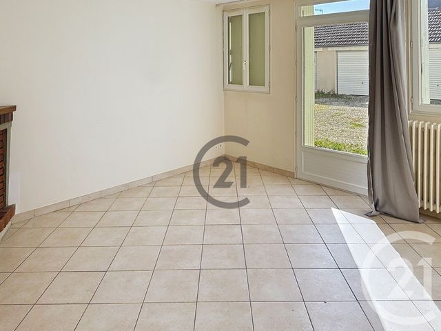 Appartement F4 à vendre - 4 pièces - 84.0 m2 - AUXERRE - 89 - BOURGOGNE - Century 21 Martinot Immobilier