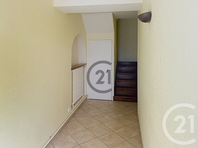 Appartement F4 à vendre - 4 pièces - 84.0 m2 - AUXERRE - 89 - BOURGOGNE - Century 21 Martinot Immobilier