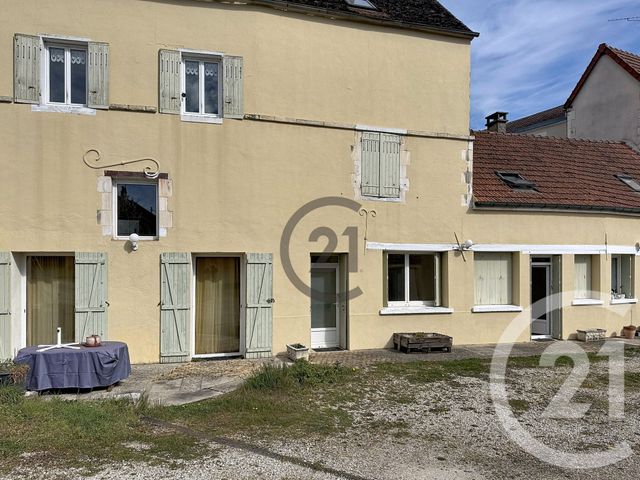 Appartement F4 à vendre - 4 pièces - 84.0 m2 - AUXERRE - 89 - BOURGOGNE - Century 21 Martinot Immobilier