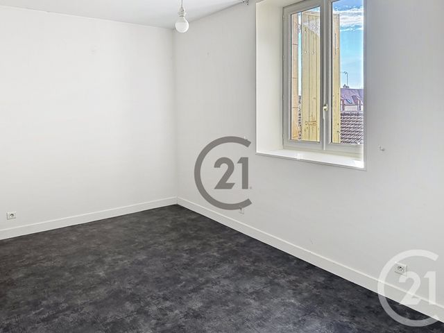 Appartement F4 à vendre - 4 pièces - 84.0 m2 - AUXERRE - 89 - BOURGOGNE - Century 21 Martinot Immobilier