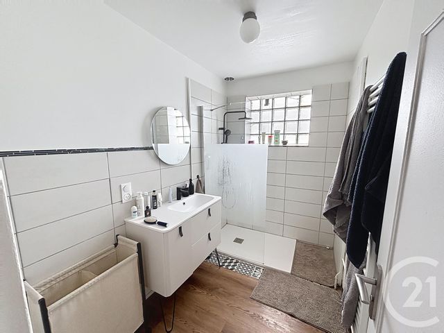 Appartement F3 à vendre - 3 pièces - 87.0 m2 - AUXERRE - 89 - BOURGOGNE - Century 21 Martinot Immobilier