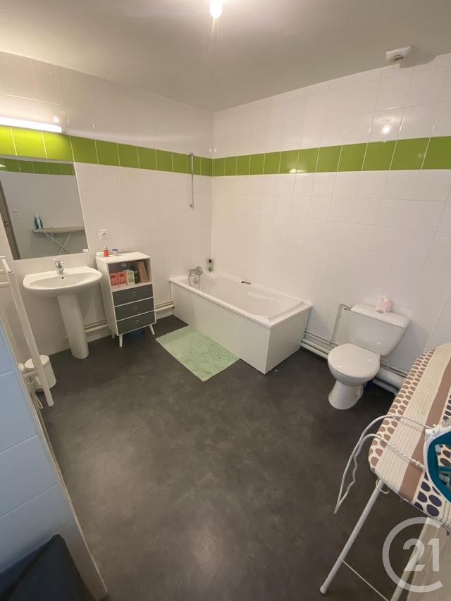 Appartement F2 à louer - 2 pièces - 58.0 m2 - AUXERRE - 89 - BOURGOGNE - Century 21 Martinot Immobilier