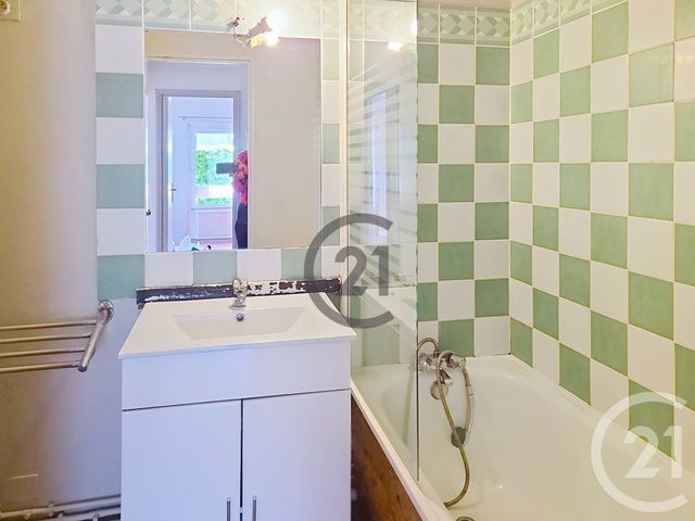 Appartement F2 à vendre - 2 pièces - 50.86 m2 - AUXERRE - 89 - BOURGOGNE - Century 21 Martinot Immobilier