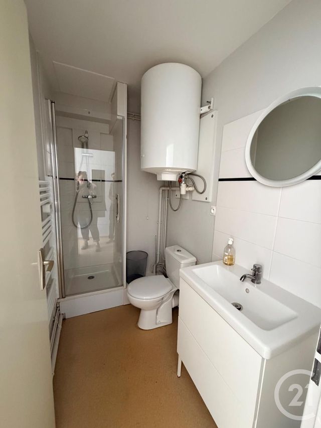Appartement F1 à louer - 1 pièce - 17.6 m2 - AUXERRE - 89 - BOURGOGNE - Century 21 Martinot Immobilier