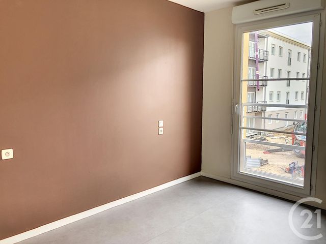 Appartement F4 à louer - 4 pièces - 83.7 m2 - AUXERRE - 89 - BOURGOGNE - Century 21 Martinot Immobilier