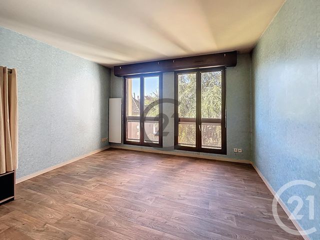 Appartement T1 à vendre - 1 pièce - 26.06 m2 - AUXERRE - 89 - BOURGOGNE - Century 21 Martinot Immobilier