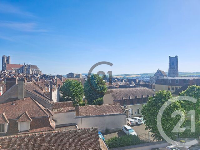 Appartement F5 à vendre - 5 pièces - 80.38 m2 - AUXERRE - 89 - BOURGOGNE - Century 21 Martinot Immobilier