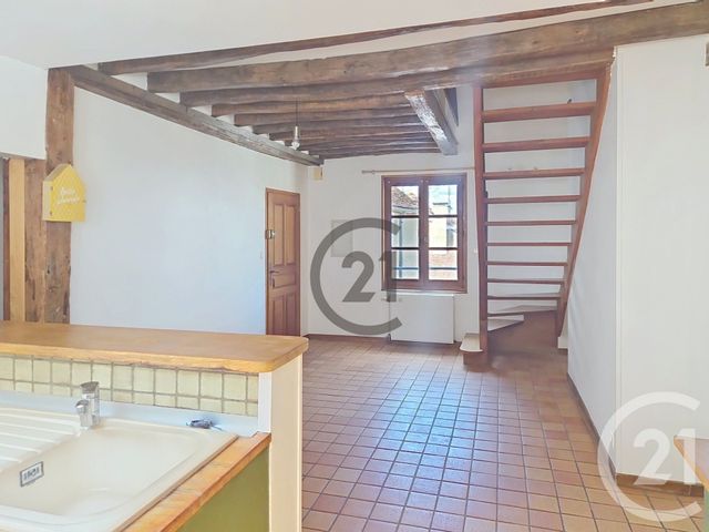 Appartement F5 à vendre - 5 pièces - 80.38 m2 - AUXERRE - 89 - BOURGOGNE - Century 21 Martinot Immobilier