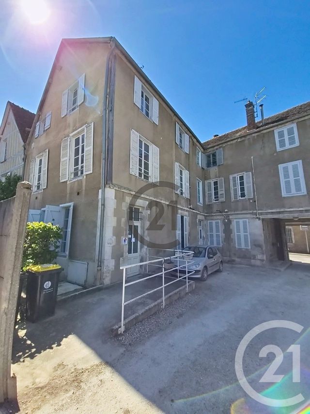 Appartement F5 à vendre - 5 pièces - 80.38 m2 - AUXERRE - 89 - BOURGOGNE - Century 21 Martinot Immobilier