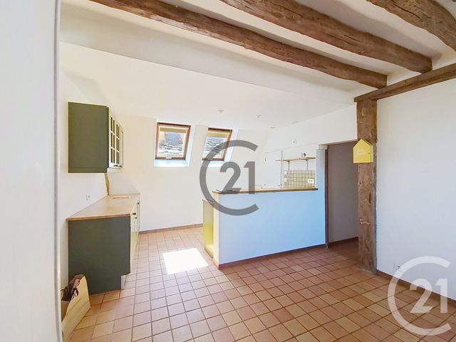Appartement F5 à vendre - 5 pièces - 80.38 m2 - AUXERRE - 89 - BOURGOGNE - Century 21 Martinot Immobilier