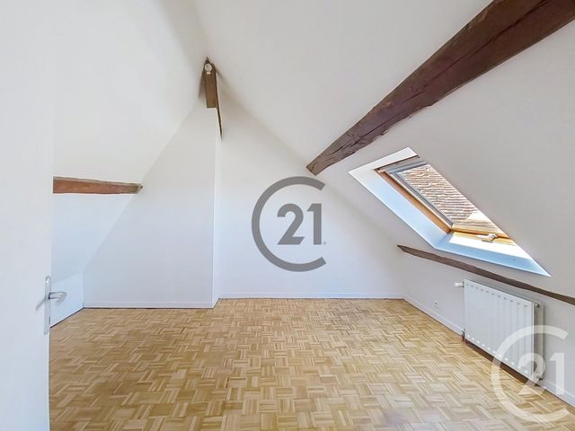 Appartement F5 à vendre - 5 pièces - 80.38 m2 - AUXERRE - 89 - BOURGOGNE - Century 21 Martinot Immobilier