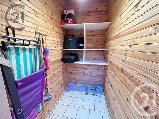 Appartement Studio à vendre - 1 pièce - 30.0 m2 - AUXERRE - 89 - BOURGOGNE - Century 21 Martinot Immobilier