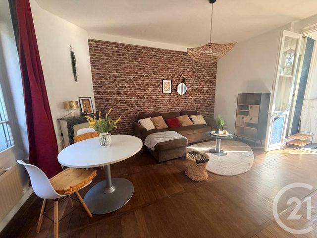 Appartement T2 à louer - 2 pièces - 50.0 m2 - AUXERRE - 89 - BOURGOGNE - Century 21 Martinot Immobilier