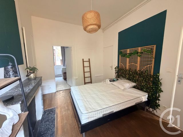 Appartement T2 à louer - 2 pièces - 50.0 m2 - AUXERRE - 89 - BOURGOGNE - Century 21 Martinot Immobilier