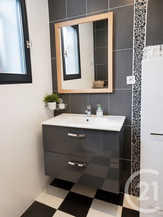 maison à vendre - 4 pièces - 73.13 m2 - CHAMPS SUR YONNE - 89 - BOURGOGNE - Century 21 Martinot Immobilier