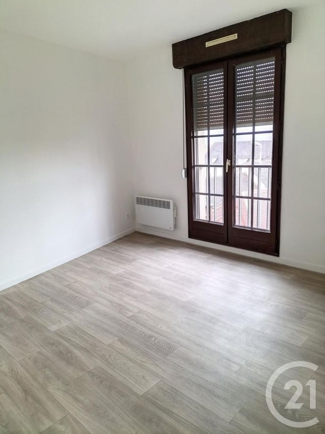 Appartement T2 à louer - 2 pièces - 47.0 m2 - AUXERRE - 89 - BOURGOGNE - Century 21 Martinot Immobilier