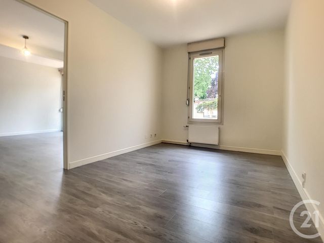 Appartement F2 à louer - 2 pièces - 60.0 m2 - AUXERRE - 89 - BOURGOGNE - Century 21 Martinot Immobilier