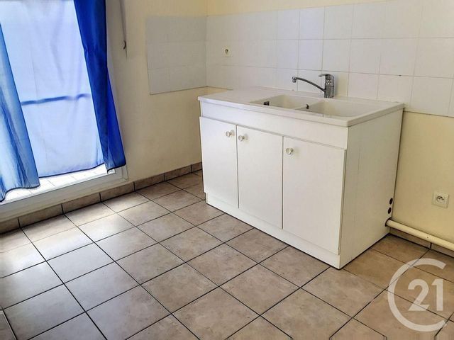 Appartement F2 à louer - 2 pièces - 52.0 m2 - AUXERRE - 89 - BOURGOGNE - Century 21 Martinot Immobilier