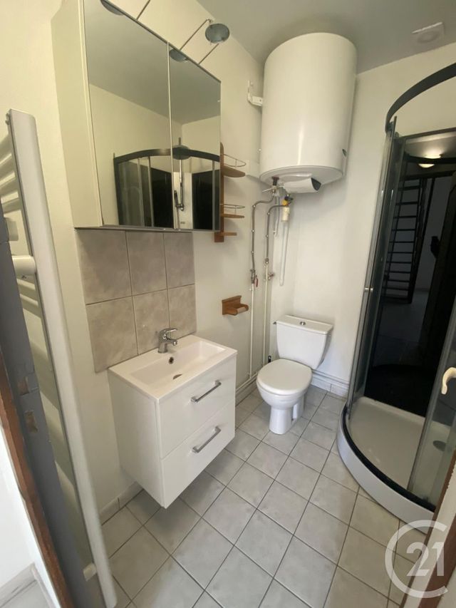 Appartement F2 à louer - 2 pièces - 45.0 m2 - ST BRIS LE VINEUX - 89 - BOURGOGNE - Century 21 Martinot Immobilier